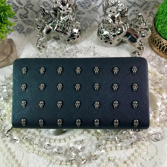 NEW Skull Studded Wallet Wrist Strap Punk Gothic - Picture 4 of 6